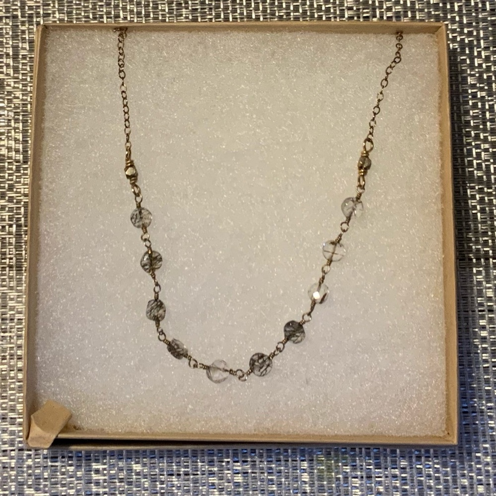 🌸Delicate Threaded Crystal Necklace